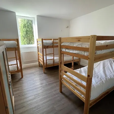 Hi La Maladrerie Albergue Millau