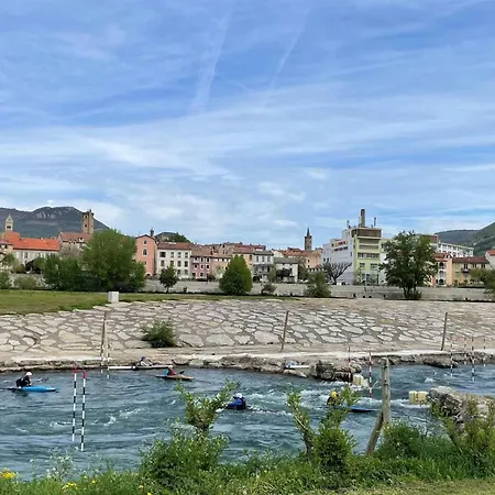 Hi La Maladrerie Vandrarhem